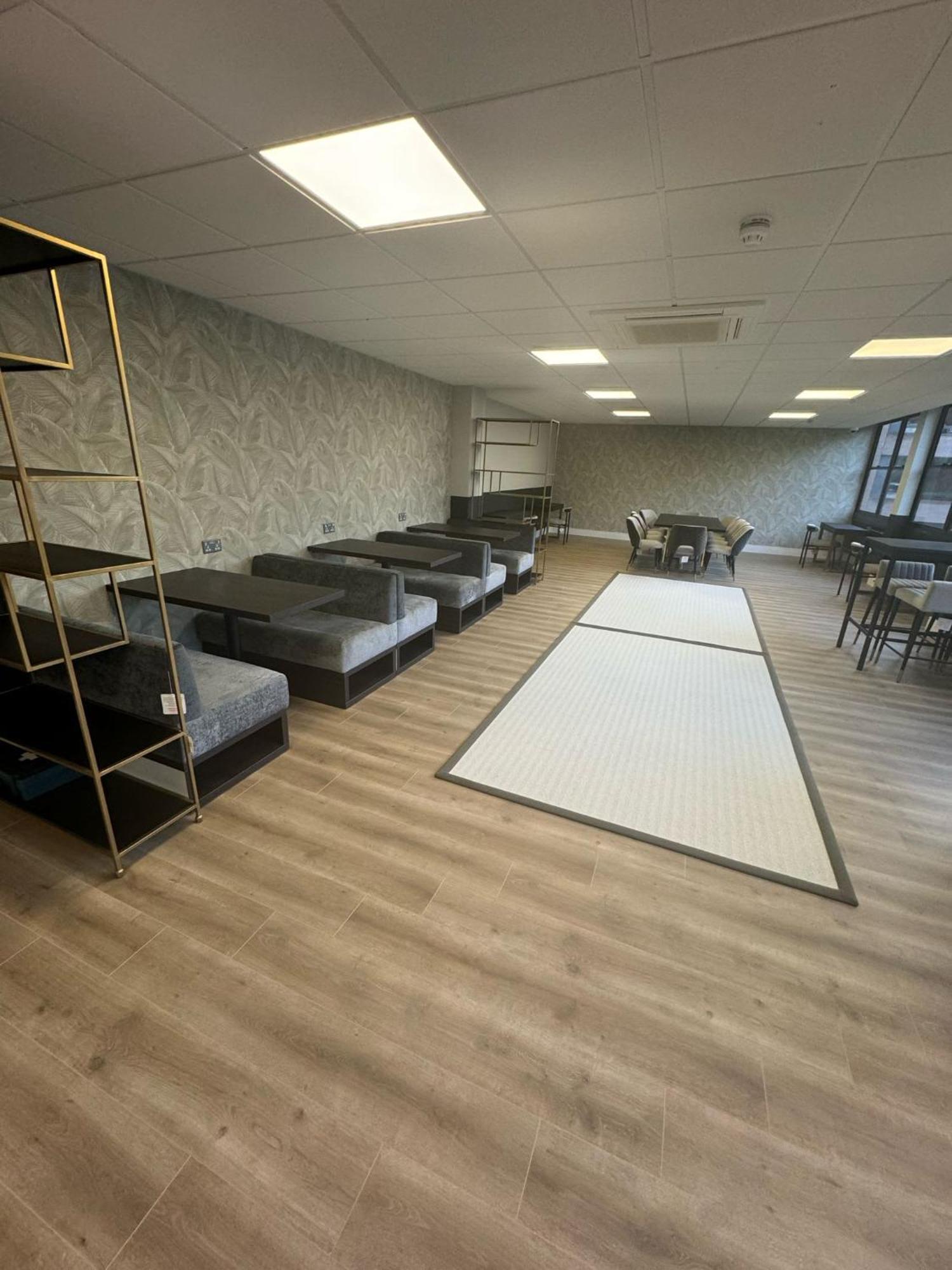 Modern And Stylish 1 Bed Apartment In East Grinstead Bagian luar foto